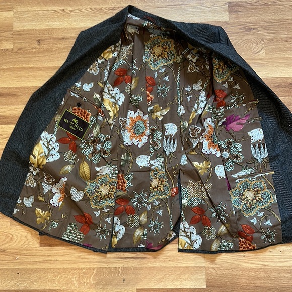 ETRO MILANO men suit jacket. British double vent & magenta collar. Made in Italy - Picture 5 of 12